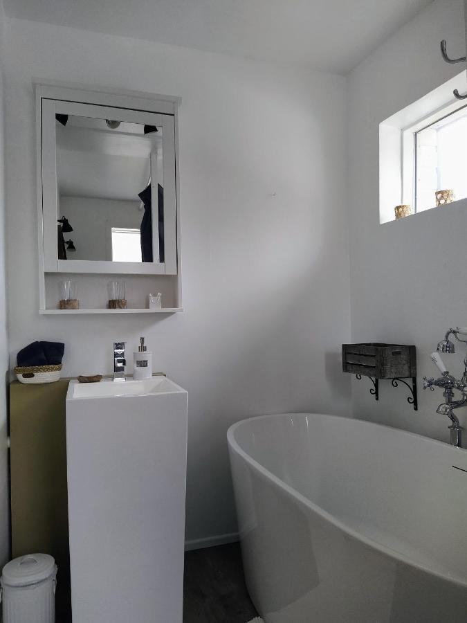 Flateyri Guesthouse Екстериор снимка